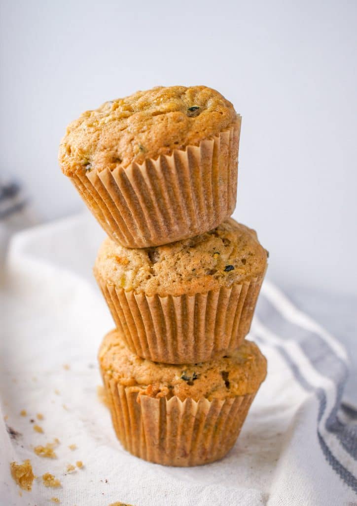 How to make zucchini muffins